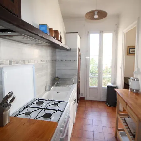 Apartment Roussy Romaine Nimes